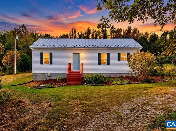 1238 Tye Brook Hwy, Piney River, VA 22964