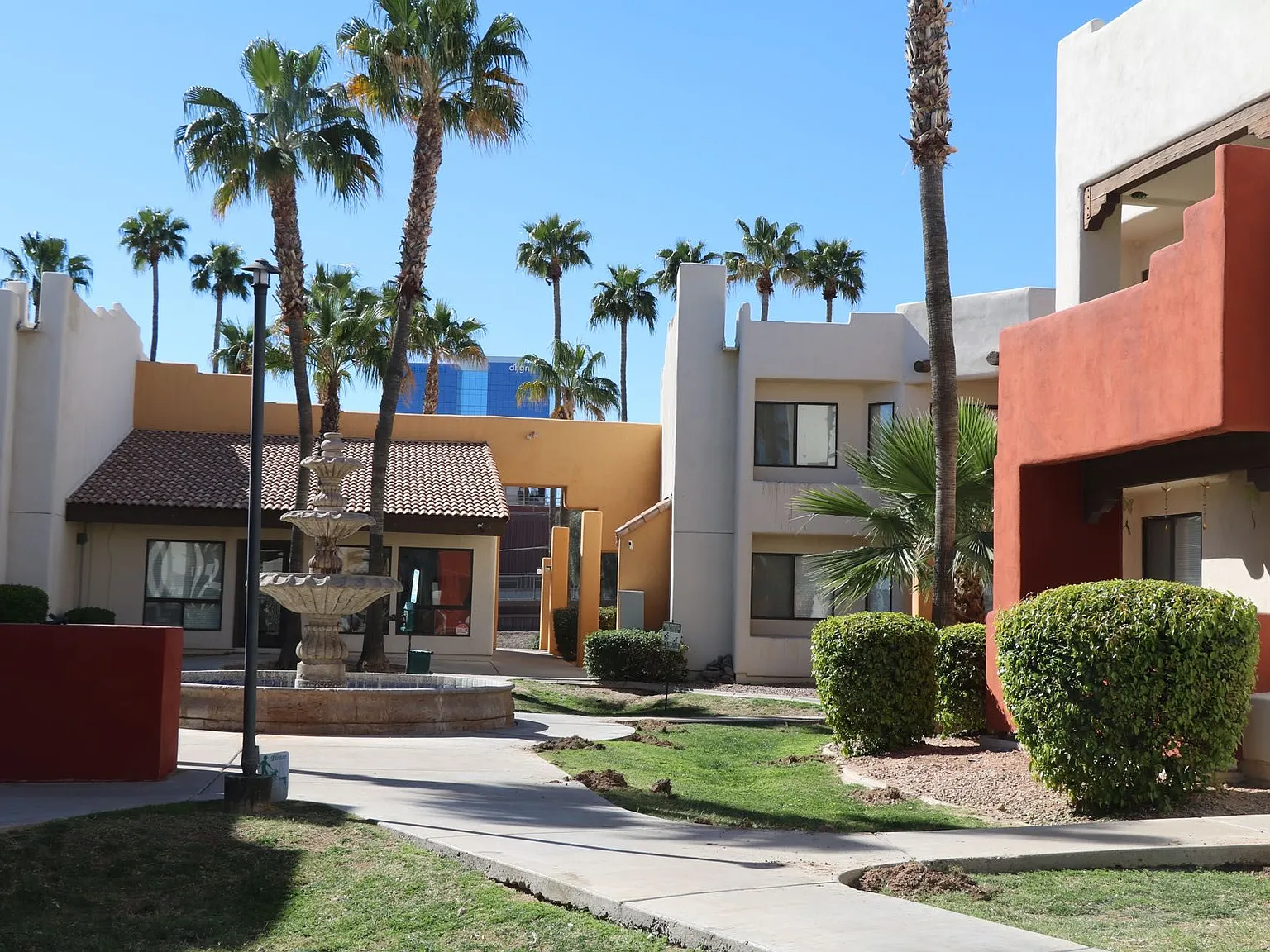 Tempe La Mirage Apartments — Photo 4