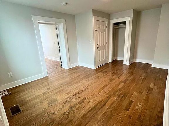 2nd image of 120 Peabody Pl APT 1