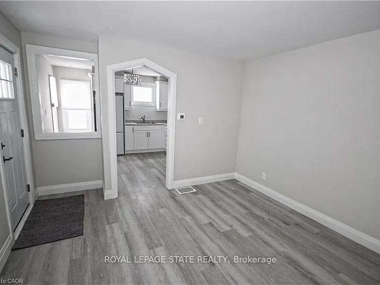 1356 Upper Wellington St — Photo 8