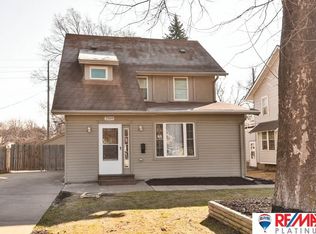 2509 S 37th St, Omaha, NE 68105