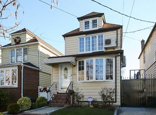 9010 69th Ave, Forest Hills, NY 11375