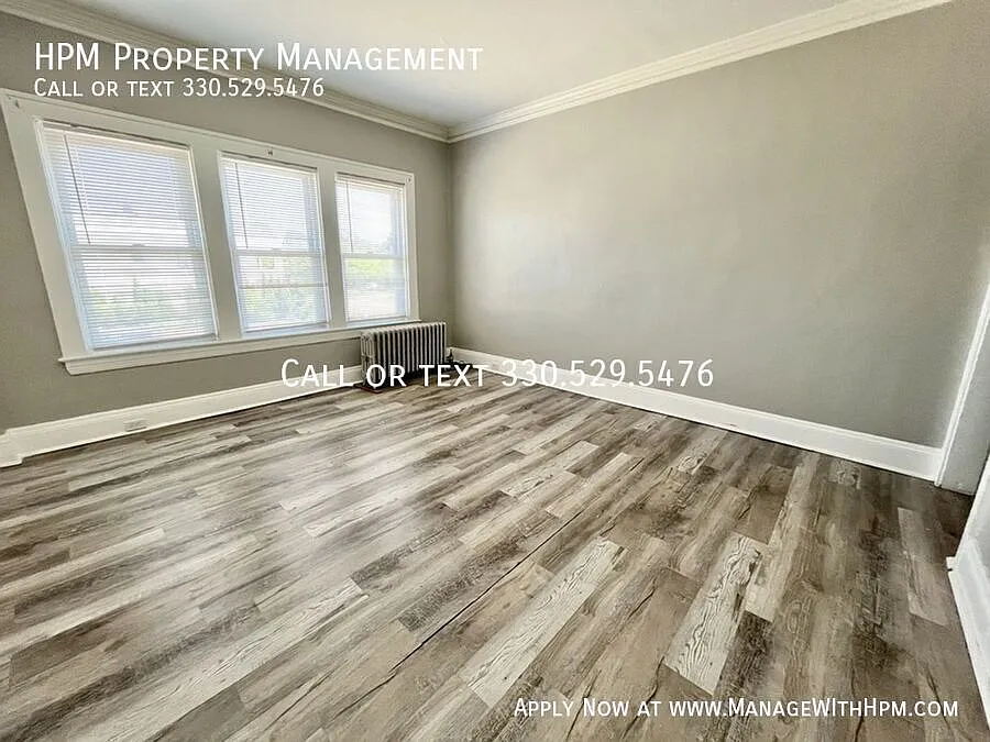 Building Photo - 3456 W 117th St #5