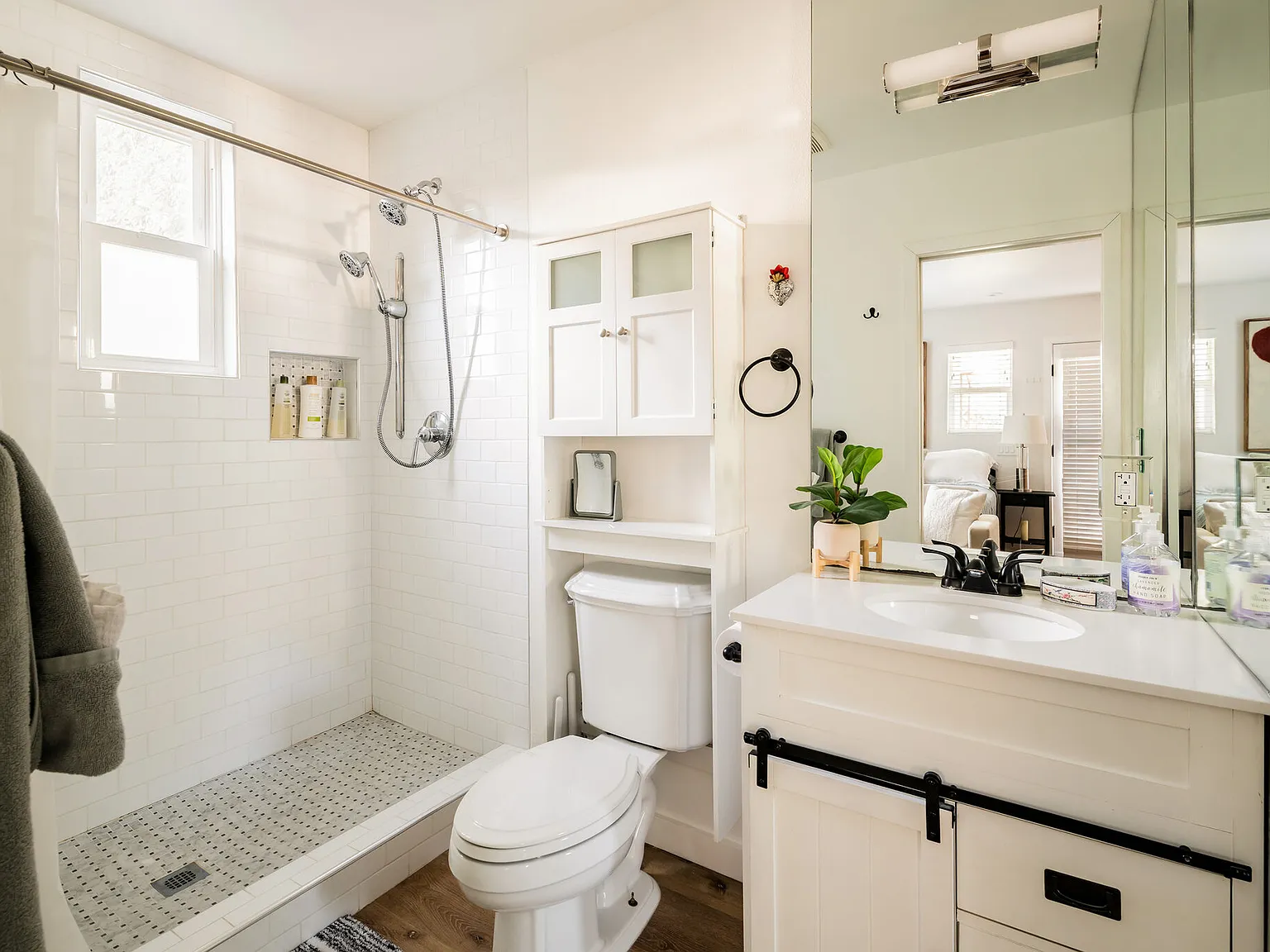 1 bed, 1432 sqft, $3,375 — Photo 2