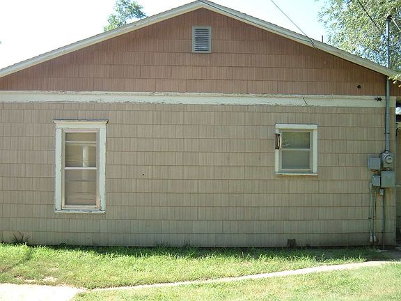 2nd image of 1018 W Blaine St