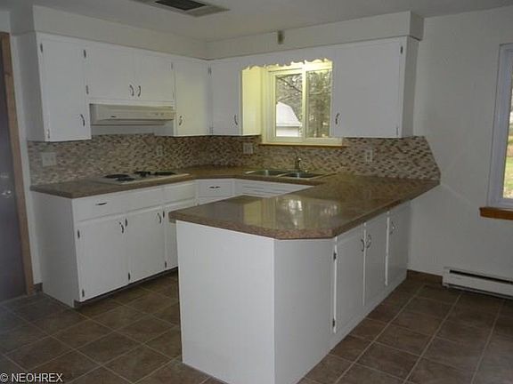 5th image of 6078 Peach St