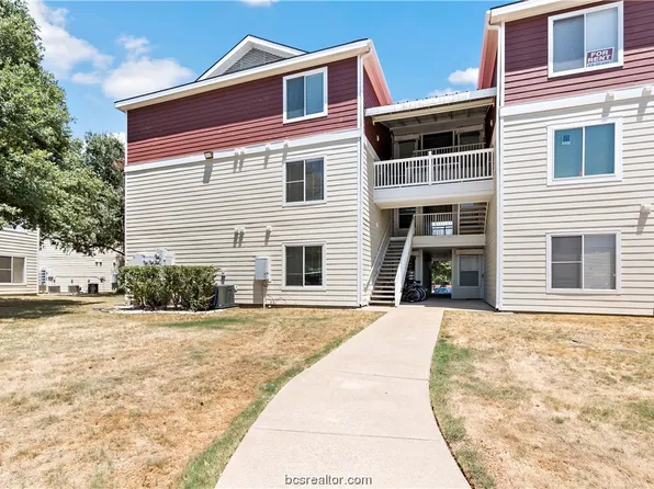515 Southwest 103, College Station, TX 77840
