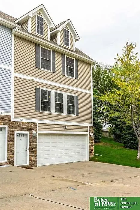 Building Photo - 4364 N 147th Plz