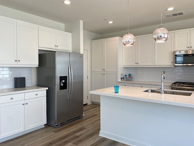1st image of 27742 Heritage Ln