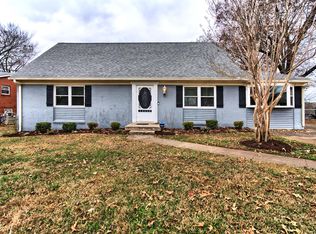 127 Plantation Dr, Clarksville, TN 37042