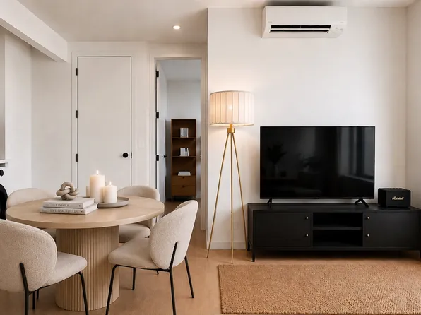 131 Smith Street image 1 of 6