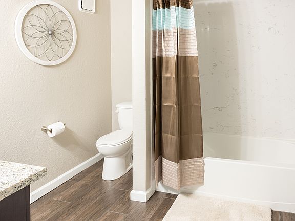 5th image of 1200 Creekside Dr #423