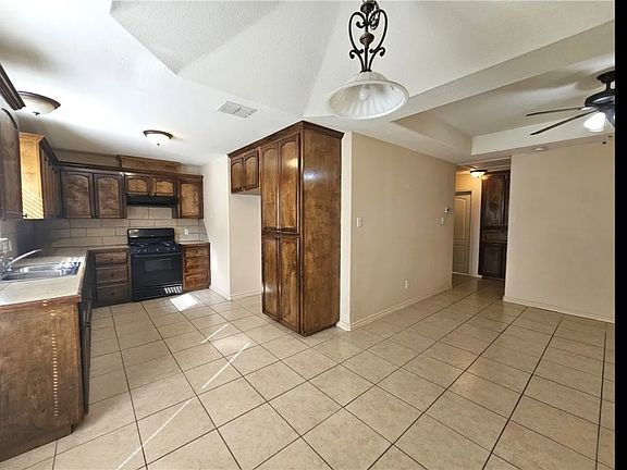 5th image of 4318 Ivy Ln