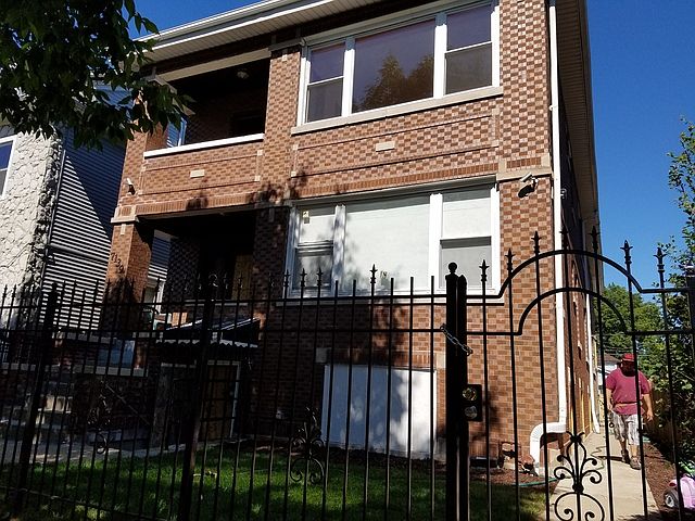 1st image of 7139 S Rockwell St APT 2F
