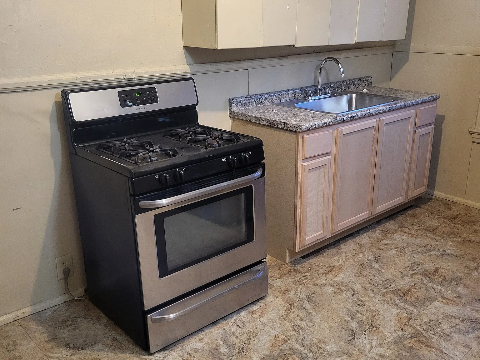 2 bed, 710 sqft, $795 — Photo 3
