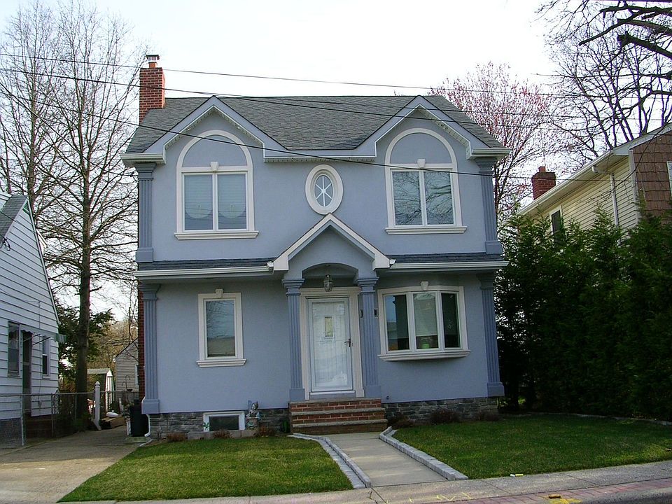1st image of 715 Pine St