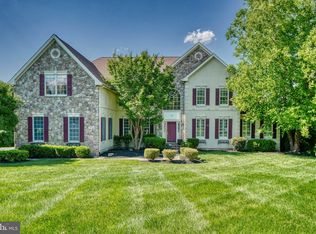 6 Hunt Club Ct, Phoenix, MD 21131