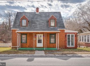 164 Martinsburg Rd, Berkeley Springs, WV 25411