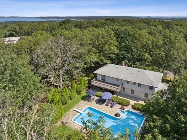 59 Highview Dr, Sag Harbor, NY 11963