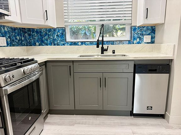 4th image of 6225 Stanley Ave APT 1