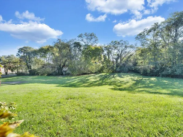 2 Three 4 Plantation Rd NE, Roanoke, VA 24012