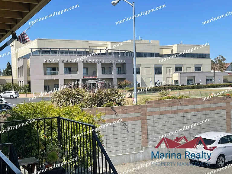 1220 Dana Dr #J — Photo 11