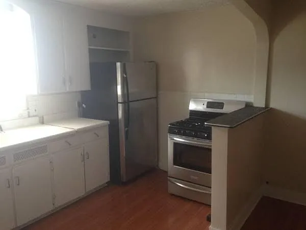 2 bed, 1040 sqft, $1,100 — Photo 4