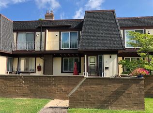 6462 State Rd APT O17, Parma, OH 44134