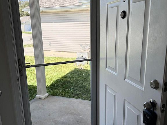 2nd image of 7918 Stonebrook Dr