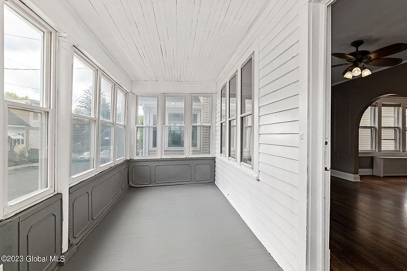 4th image of 4 Grandview Terrace
