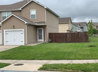 400 W Apache St, Gardner, KS 66030