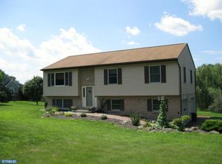 146 Henry Rd, Barto, PA 19504