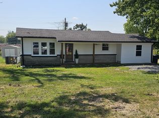 212 Donoho Ave, Lafayette, TN 37083