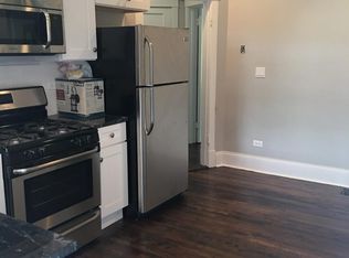 2007 W Hutchinson St #2, Chicago, IL 60618
