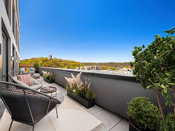 3rd image of 4778 Broadway #10C