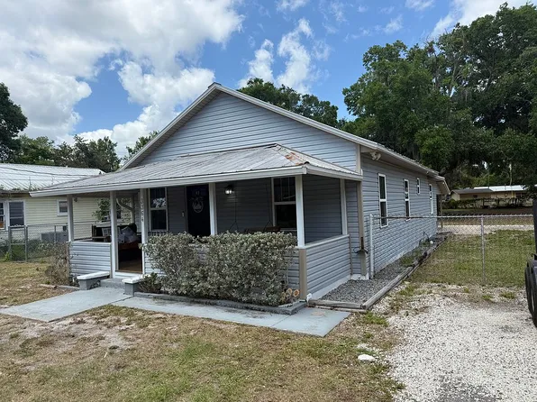 3364 Kyzer St, Mims, FL 32754