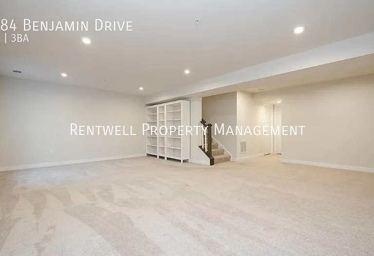 1284 Benjamin Dr — Photo 11