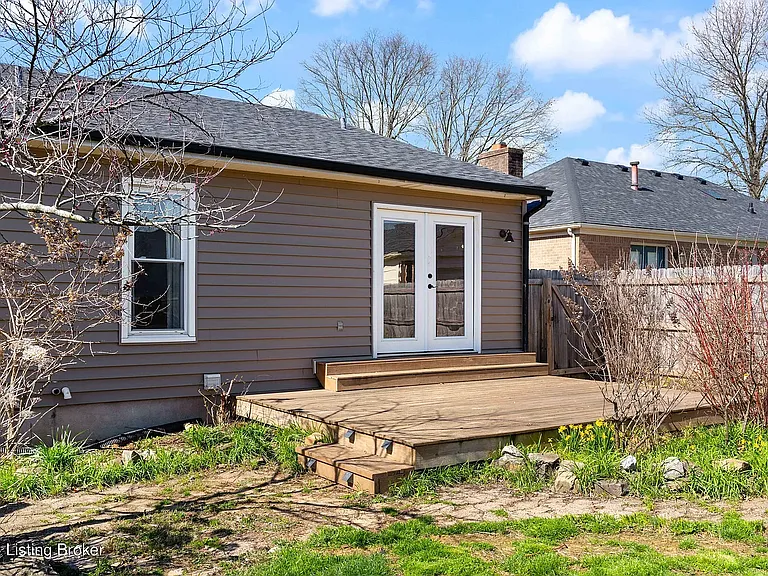 1013 Clerkenwell Rd — Photo 35