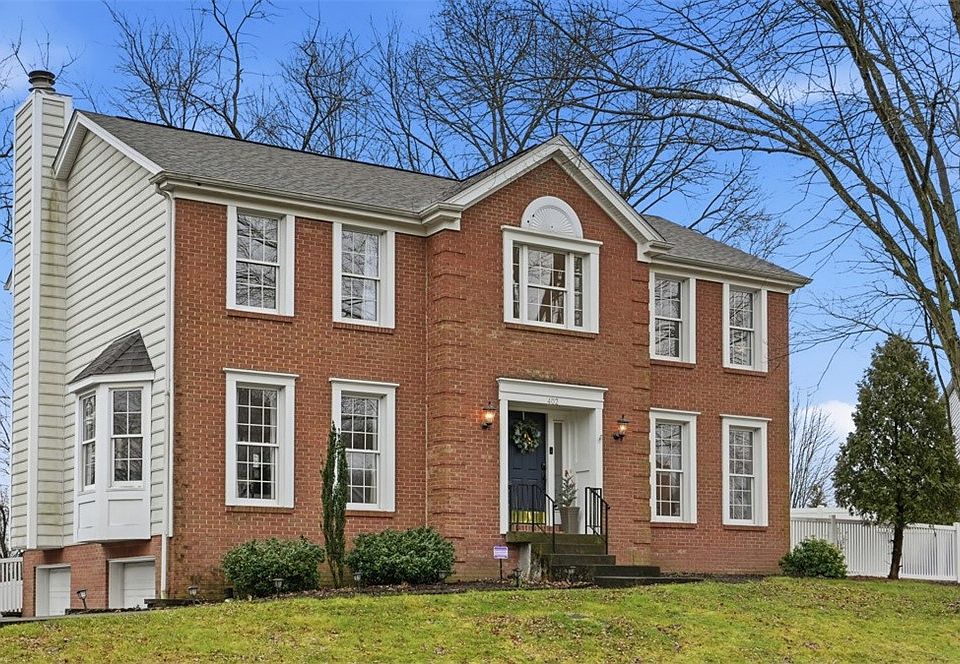 1st image of 402 Lundy Ct