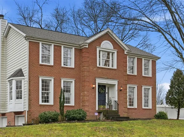 402 Lundy Ct, Cranberry Township, PA 16066