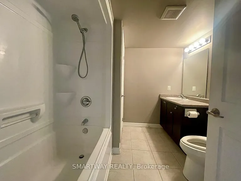 1360 Main St E #409 — Photo 12