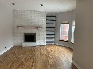 1018 W Byron St #6, Chicago, IL 60613