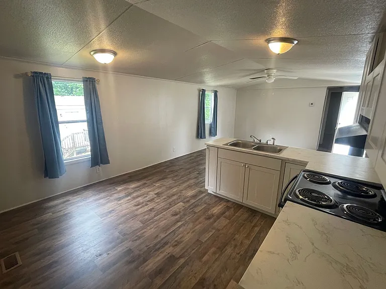 667 Webb Rd #6 — Photo 11