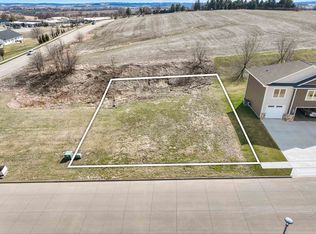 2135 Jo Ann Dr, Asbury, IA 52002