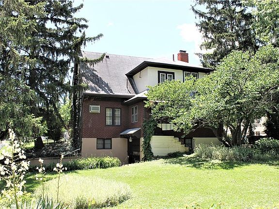 4th image of 1820 Emerson Ave