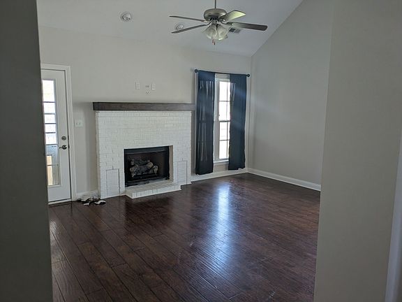 2nd image of 613 Snowshoe Ln