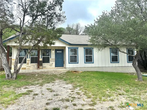 1439 Bonnyview Dr, Canyon Lake, TX 78133