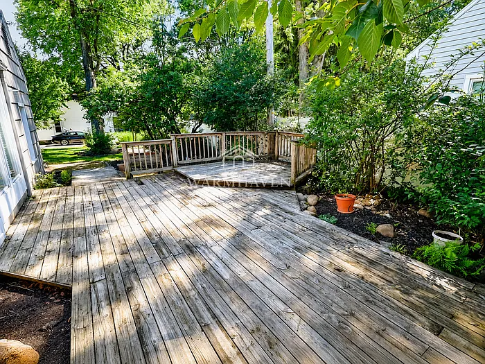 302 N Pershing Ave — Photo 21