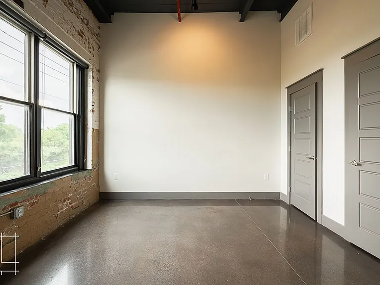 Wonder Bread Lofts — Photo 74