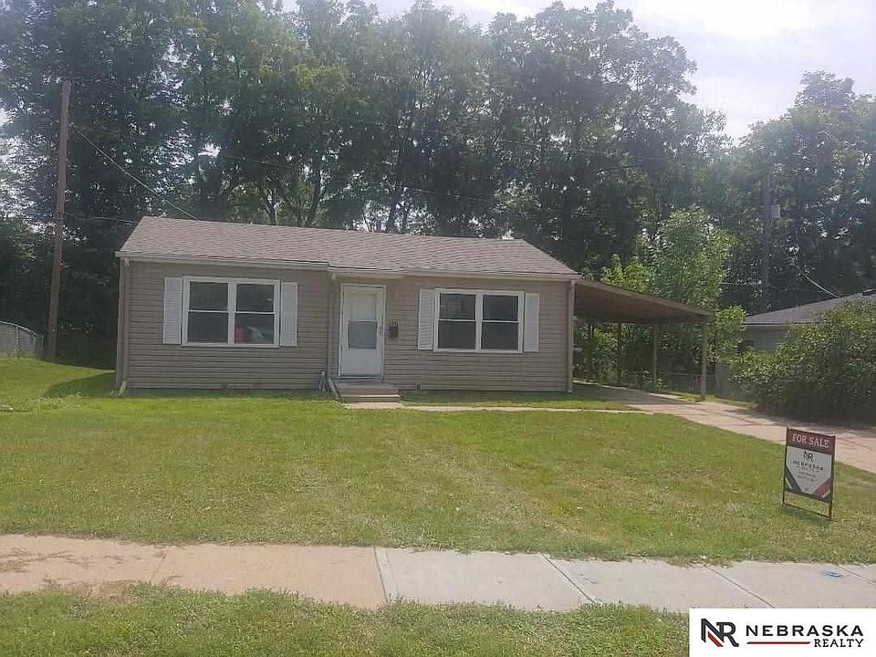 1st image of 7301 S 69th St